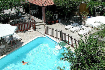 Voula Apartments Aegina 外观 照片